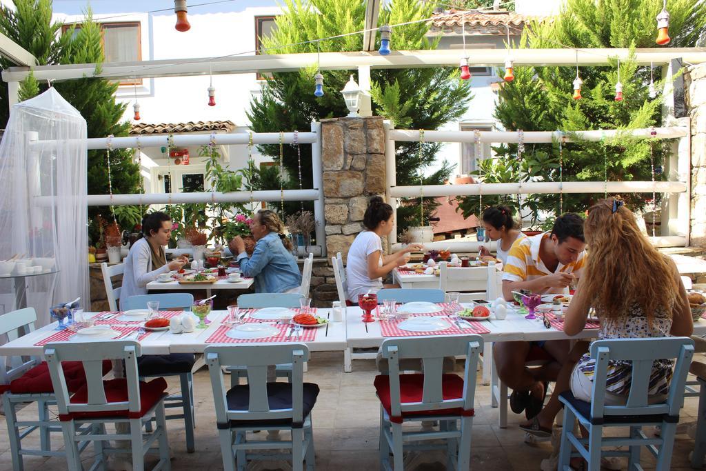 Akarsu Kalyopi Hotel Tenedos Buitenkant foto
